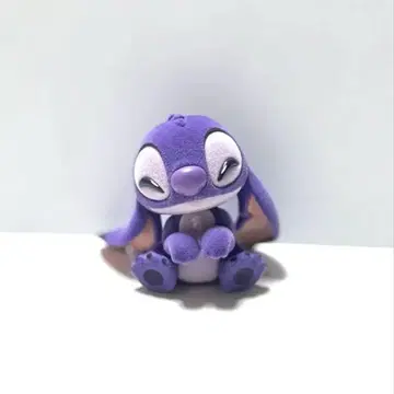 POPMART STiTCH 스티치 피규어 Act Spoiled