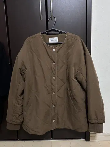 브라운 퀼팅 자켓