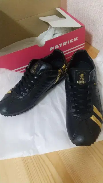 패트릭 PATRICK 스니커즈 24cm 새상품급