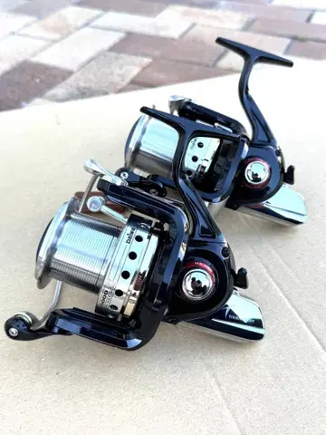 Daiwa 토너먼트 ISO 5000QD Uk 모델 2대 세트