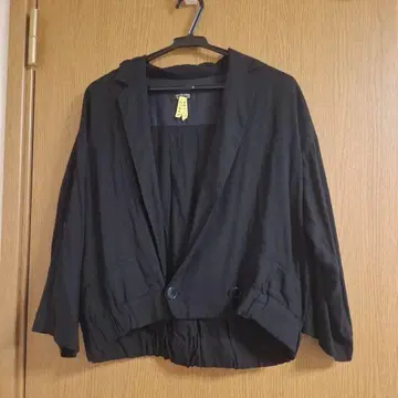 블랙 숏 자켓