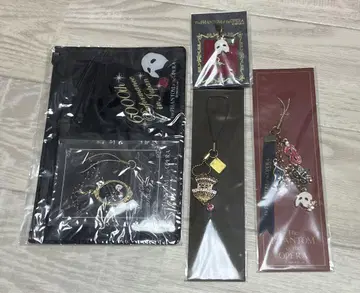 극단 사계절 오페라의 유령 스트랩 참 키링