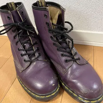 Dr. Martens 퍼플 부츠 8홀