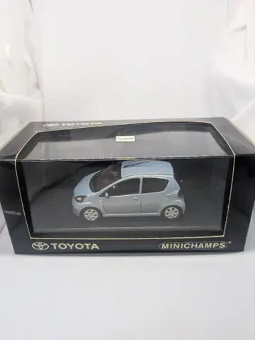 TOYOTA MINICHAMPS 라이트 블루 미니카 1/43