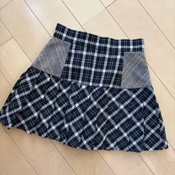 앤드메리 코코 체크 플레어 스커트