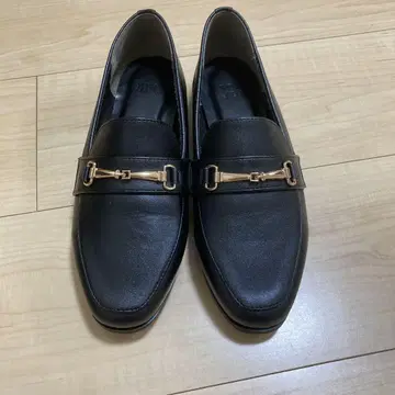블랙 로퍼 골드 금장 장식 22.5~23cm