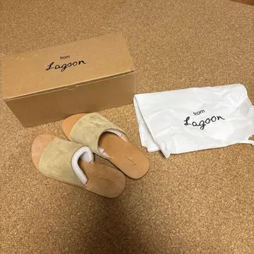 CANAL JEAN from Lagoon 스웨이드 페타 샌들