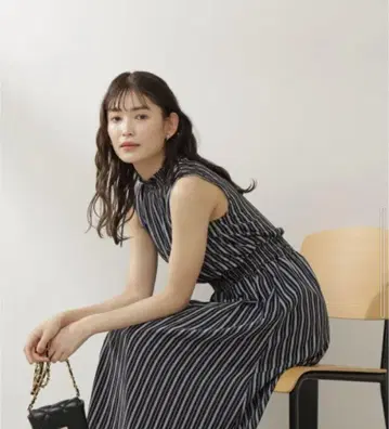 스트라이프 축구 원피스 NATURAL BEAUTY BASIC 네이비