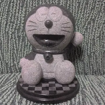 TAKAO 제작 도라에몽 미카게 석재 입상 동상