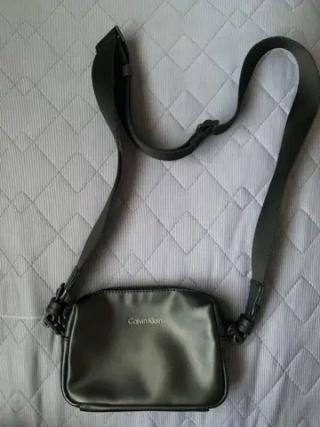 Calvin Klein 숄더백 블랙