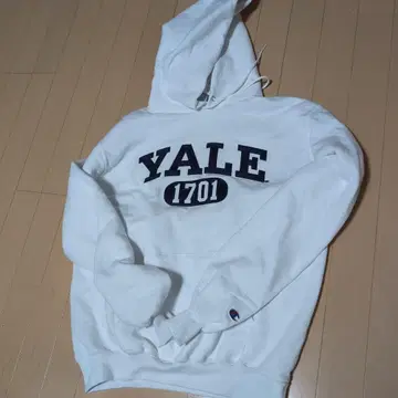 Yale 1701 Champion 후드 부착 후드티