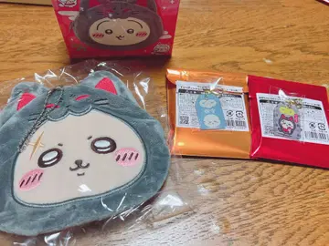치이카와 모구모구 본점 이나리 랏코 얼굴 파우치 아크릴 참