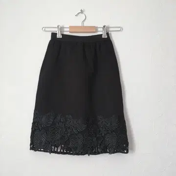 쿨라티크스 스커트 레이스 예쁜 리프 블랙 허리밴딩