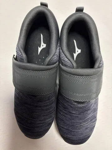 Mizuno 그레이 스니커즈 벨크로
