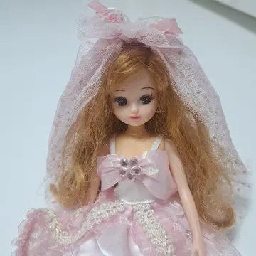 리카짱 인형 본체 핑크 드레스 베일 귀걸이 포함