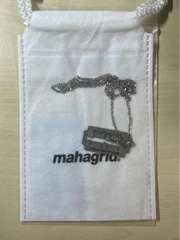 Mahagrid 목걸이 razor blade necklace
