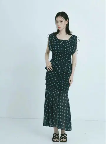 슬리브리스 원피스 Crayme,