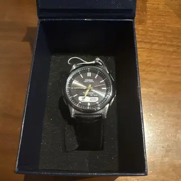 CASIO WVA-M630L-1A2JF 시계