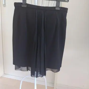 블랙 플리츠 타이트 미니 스커트
