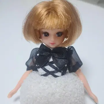 주주우대 2018년 한정판 리카짱 인형 보더 무늬 숏 헤어 팬더