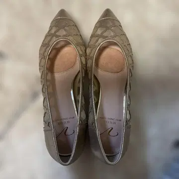펌프스 23.5cm 미사용