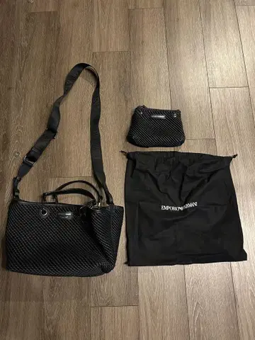 Emporio Armani 숄더백