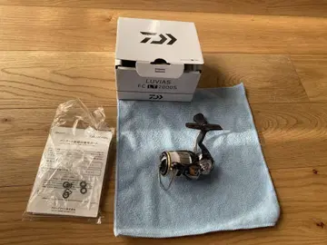 Daiwa LUVIAS FC LT2000S 낚시릴