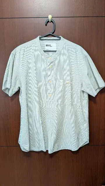 MHL. 화이트 계열 스트라이프 마가렛호웰 L