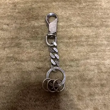 UNCROWD 언클라우드 231-75-002 KEY CHAINS