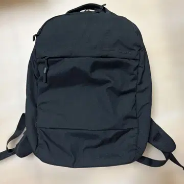 시티 컴팩트 백팩 (코르두라 나일론 소재)