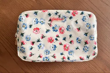 캐스키드슨 Cath Kidston 꽃무늬 화이트 코스메틱 파우치 여행용