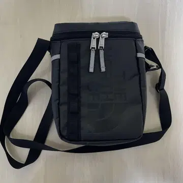 THE NORTH FACE 블랙 숄더백