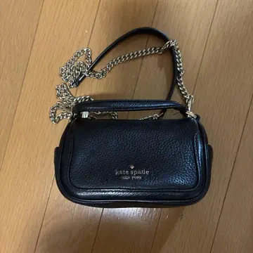 kate spade 블랙 가죽 숄더백