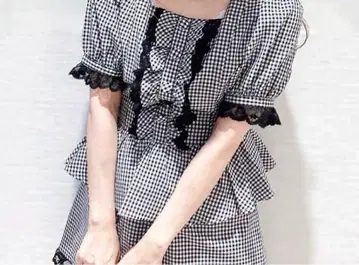 [새상품급] 에블린 깅엄 체크 리본 포함 상의 사이즈 F