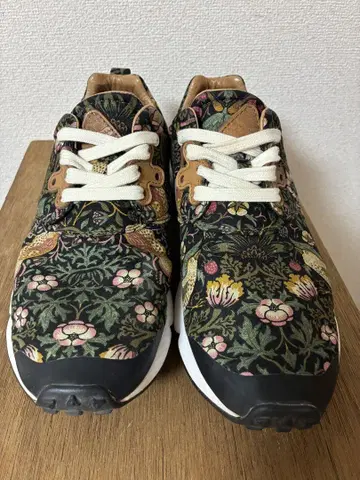Flower Mountain 팜파스 딸기 도둑 그린 26.5cm