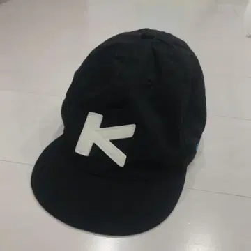 KAVU 블랙 워크 캡 K 로고 포함