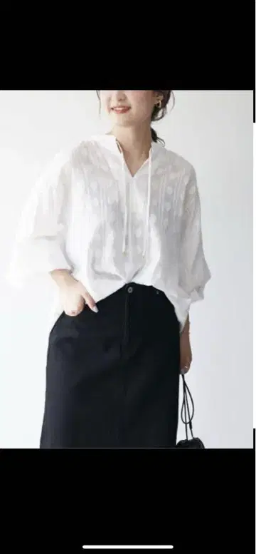 SLOBE IENA 코튼 자카드 스키퍼 블라우스 도트 무늬 이에나