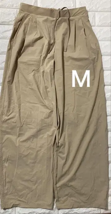 유니클로 울트라 스트레치 액티브 와이드 팬츠 M