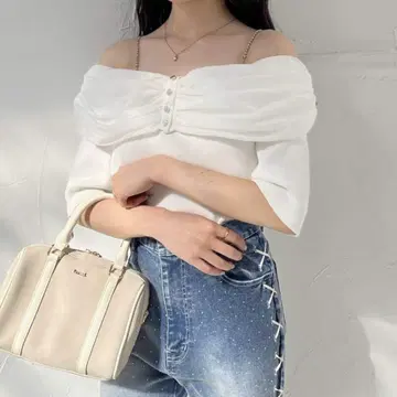 nice claup 오프숄더 상의