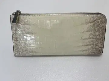아이보리 크로커다일풍 장지갑