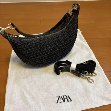 ZARA 크로스 바디백 블랙