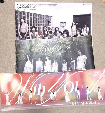 TWICE 포스터