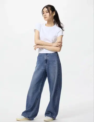UNIQLO 배기 커브 청바지 (기장 짧음) 23