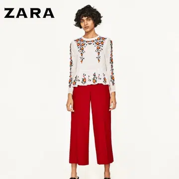 ZARAWOMAN 자라 우먼 플라워 자수 풀오버 블라우스
