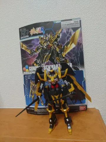 1/144 HG 건담 슈바르츠리터 완제품 동시 300엔 할인