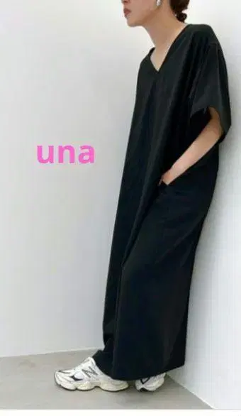 una V 넥 원피스 블랙