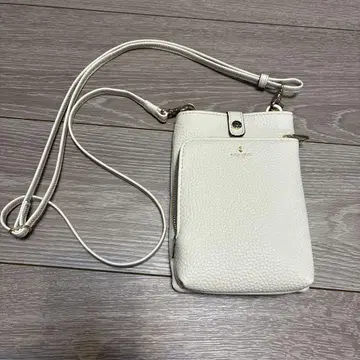 (새상품급) 페레보르사 스마트폰 숄더 화이트