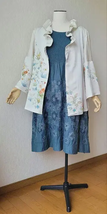 기모노 리메이크 순수 실크 호몬기로 만든 라이트 오픈 자켓 (아이보리)