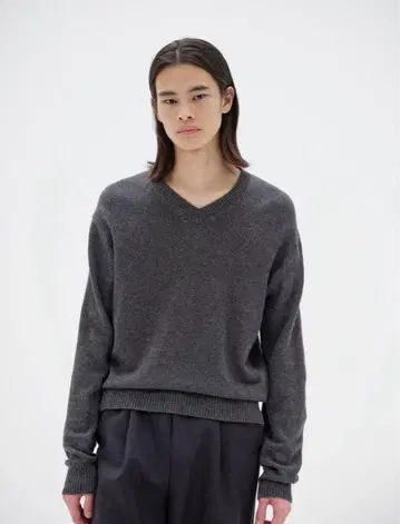 LIGHT CASHMERE KNIT V-NECK P/O 사이즈 4