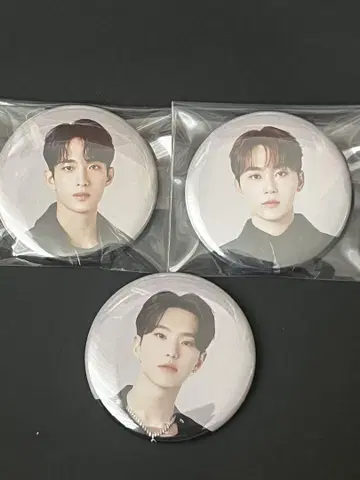 부속품 캔뱃지 카페